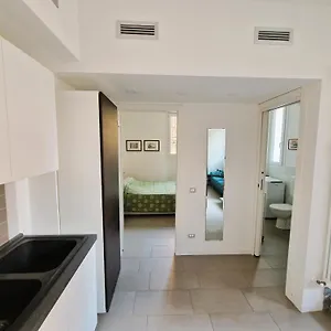 Monteroom-apartments , Bologna Italia